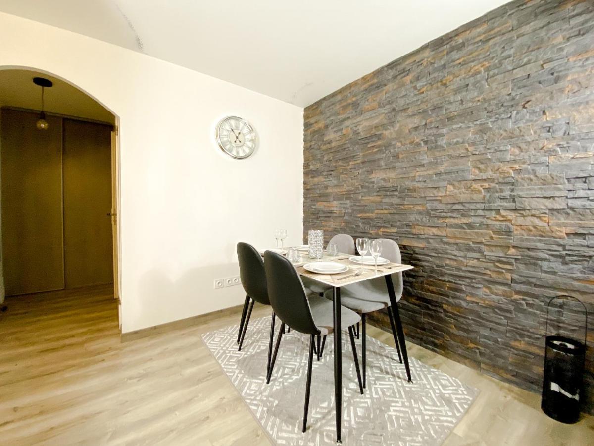 Апартаменты The Grey House - Parking - Piscine - Rer A 6 Min Бюсси-Сен-Жорж Экстерьер фото